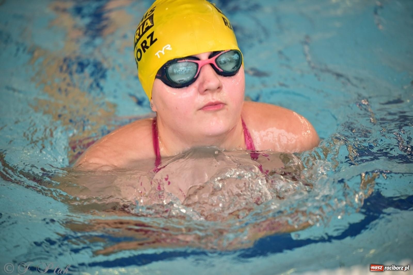 Zdjęcie w galerii na portalu naszraciborz.pl: IV Mistrzostwa Raciborza Szkół Podstawowych w pływaniu – sportowa rywalizacja na H2Ostróg zakończona wiadomości z regionu