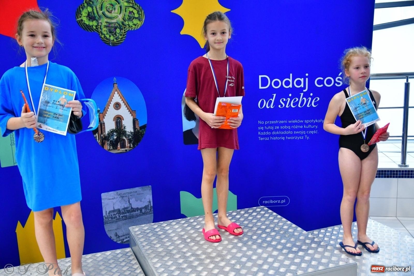 Zdjęcie w galerii na portalu naszraciborz.pl: IV Mistrzostwa Raciborza Szkół Podstawowych w pływaniu – sportowa rywalizacja na H2Ostróg zakończona wiadomości z regionu