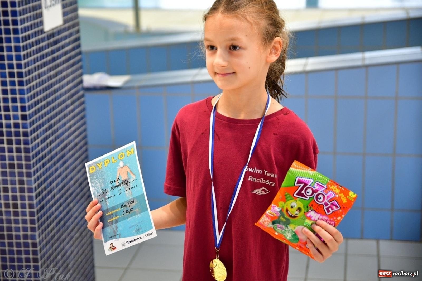 Zdjęcie w galerii na portalu naszraciborz.pl: IV Mistrzostwa Raciborza Szkół Podstawowych w pływaniu – sportowa rywalizacja na H2Ostróg zakończona wiadomości z regionu