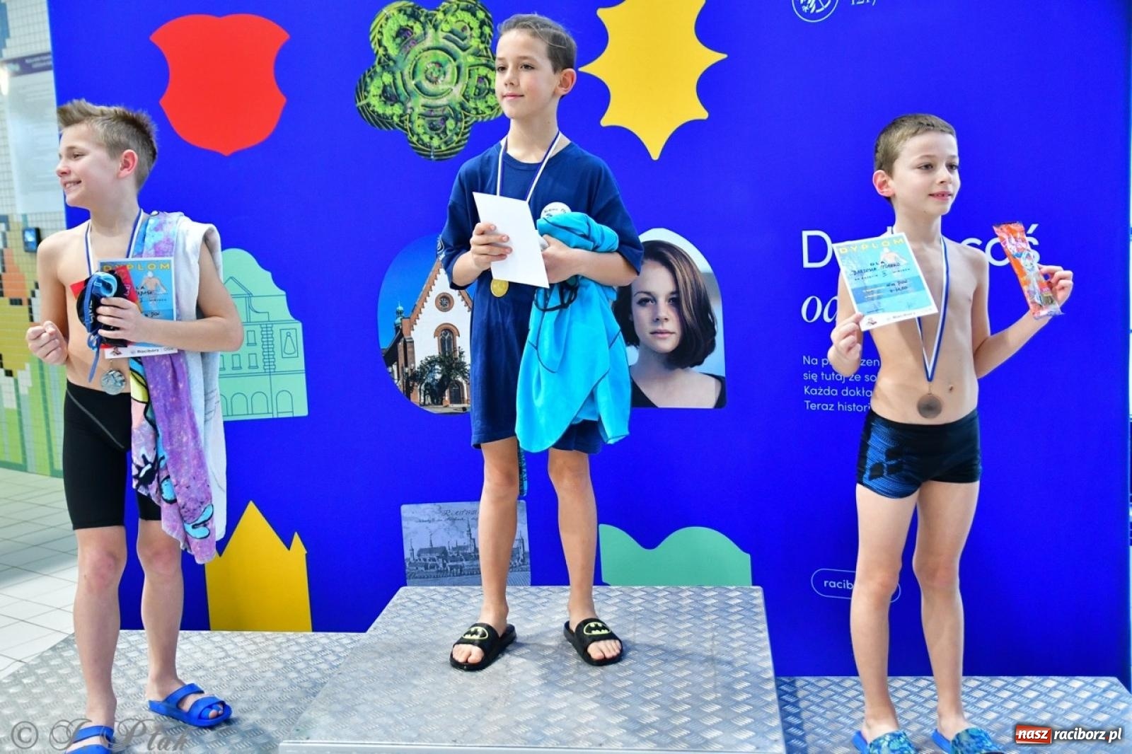 Zdjęcie w galerii na portalu naszraciborz.pl: IV Mistrzostwa Raciborza Szkół Podstawowych w pływaniu – sportowa rywalizacja na H2Ostróg zakończona wiadomości z regionu