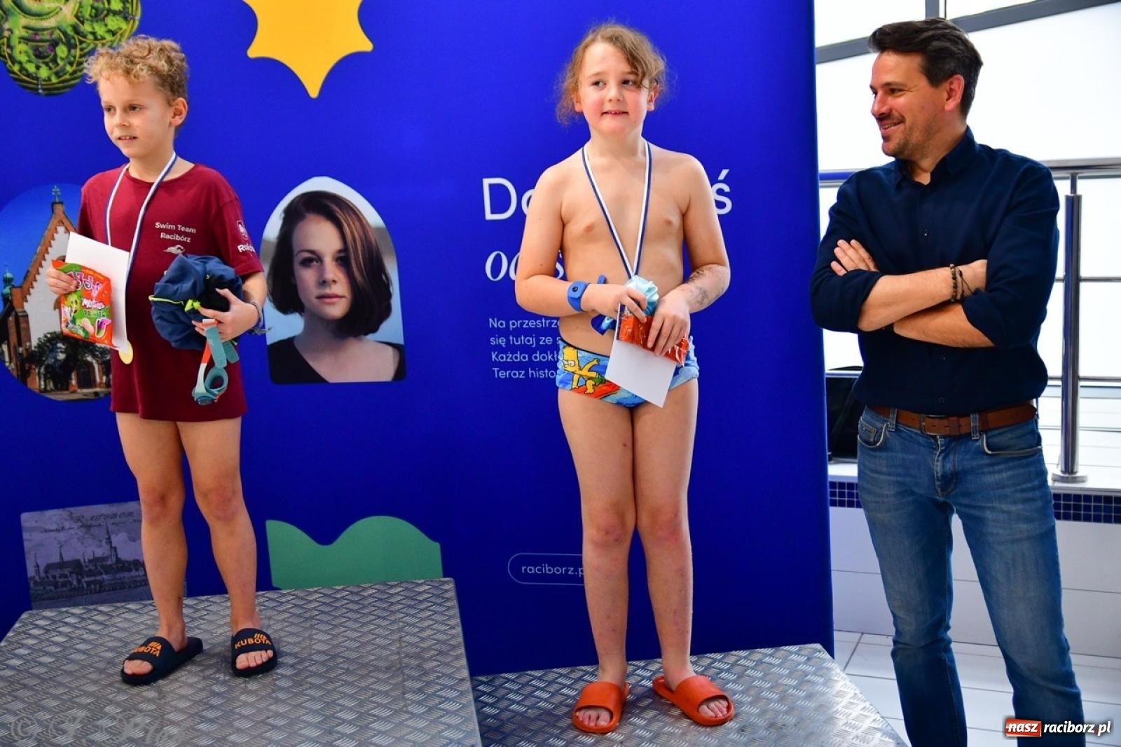 Zdjęcie w galerii na portalu naszraciborz.pl: IV Mistrzostwa Raciborza Szkół Podstawowych w pływaniu – sportowa rywalizacja na H2Ostróg zakończona wiadomości z regionu