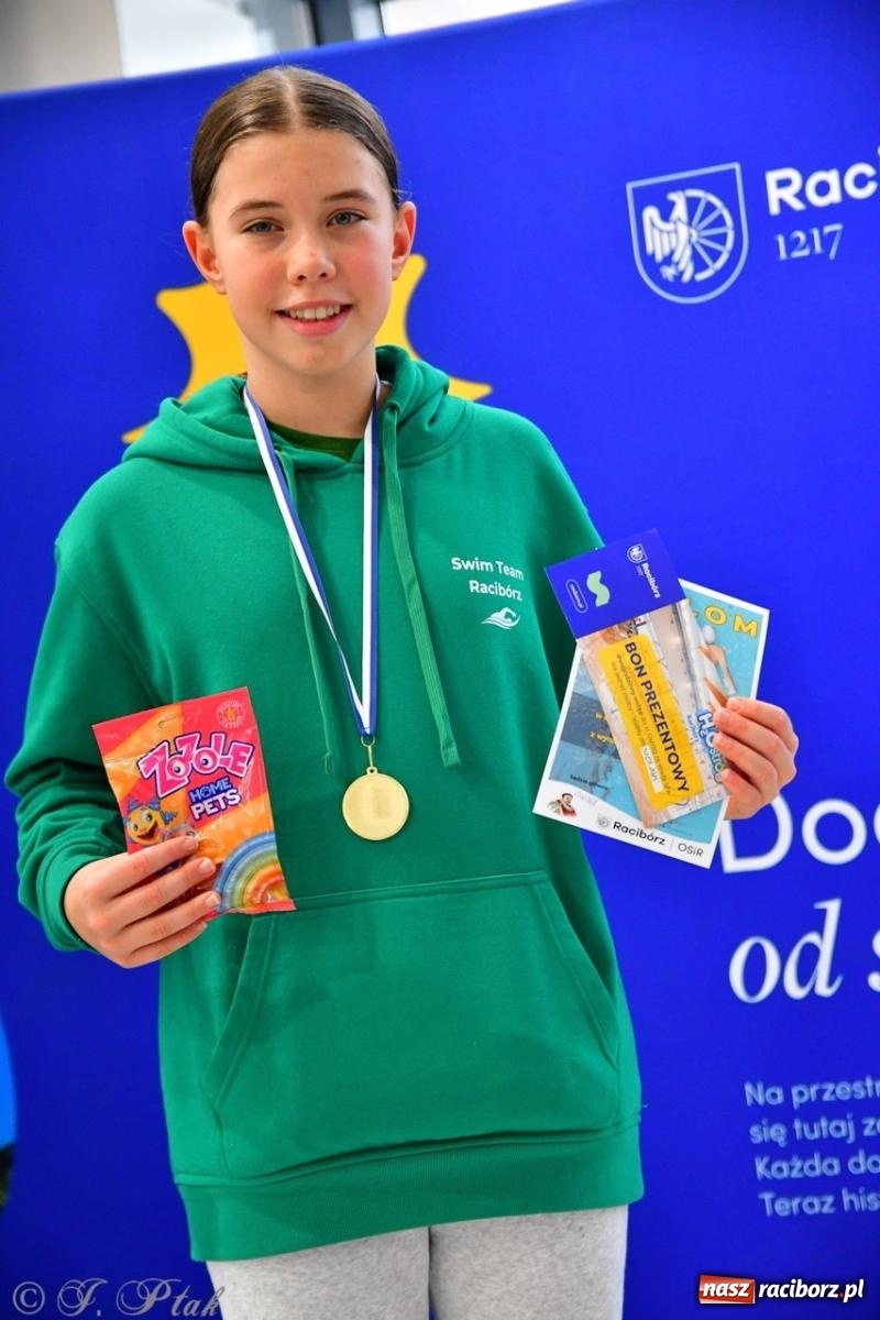 Zdjęcie w galerii na portalu naszraciborz.pl: IV Mistrzostwa Raciborza Szkół Podstawowych w pływaniu – sportowa rywalizacja na H2Ostróg zakończona wiadomości z regionu