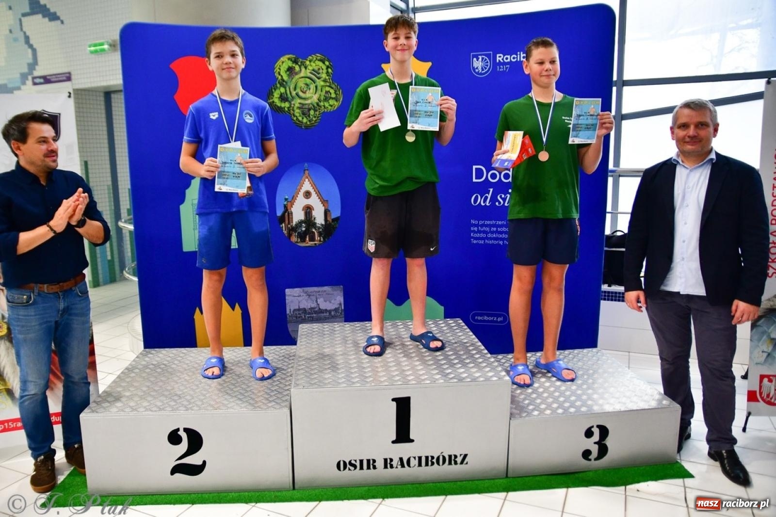 Zdjęcie w galerii na portalu naszraciborz.pl: IV Mistrzostwa Raciborza Szkół Podstawowych w pływaniu – sportowa rywalizacja na H2Ostróg zakończona wiadomości z regionu