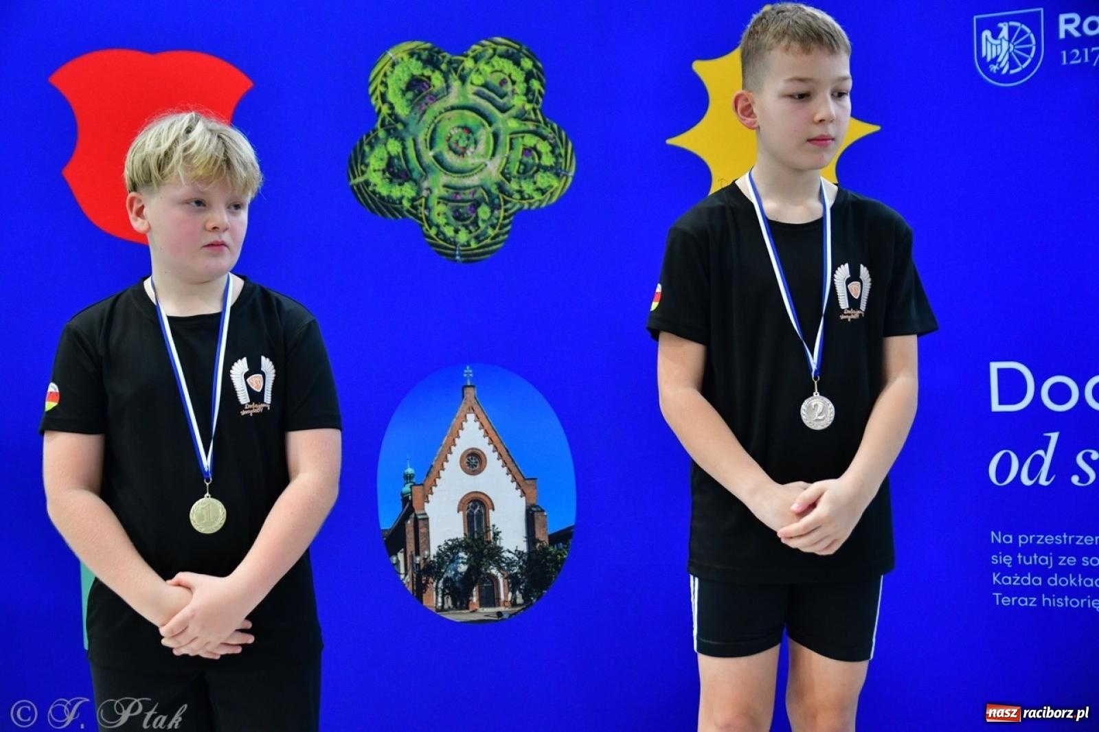 Zdjęcie w galerii na portalu naszraciborz.pl: IV Mistrzostwa Raciborza Szkół Podstawowych w pływaniu – sportowa rywalizacja na H2Ostróg zakończona wiadomości z regionu