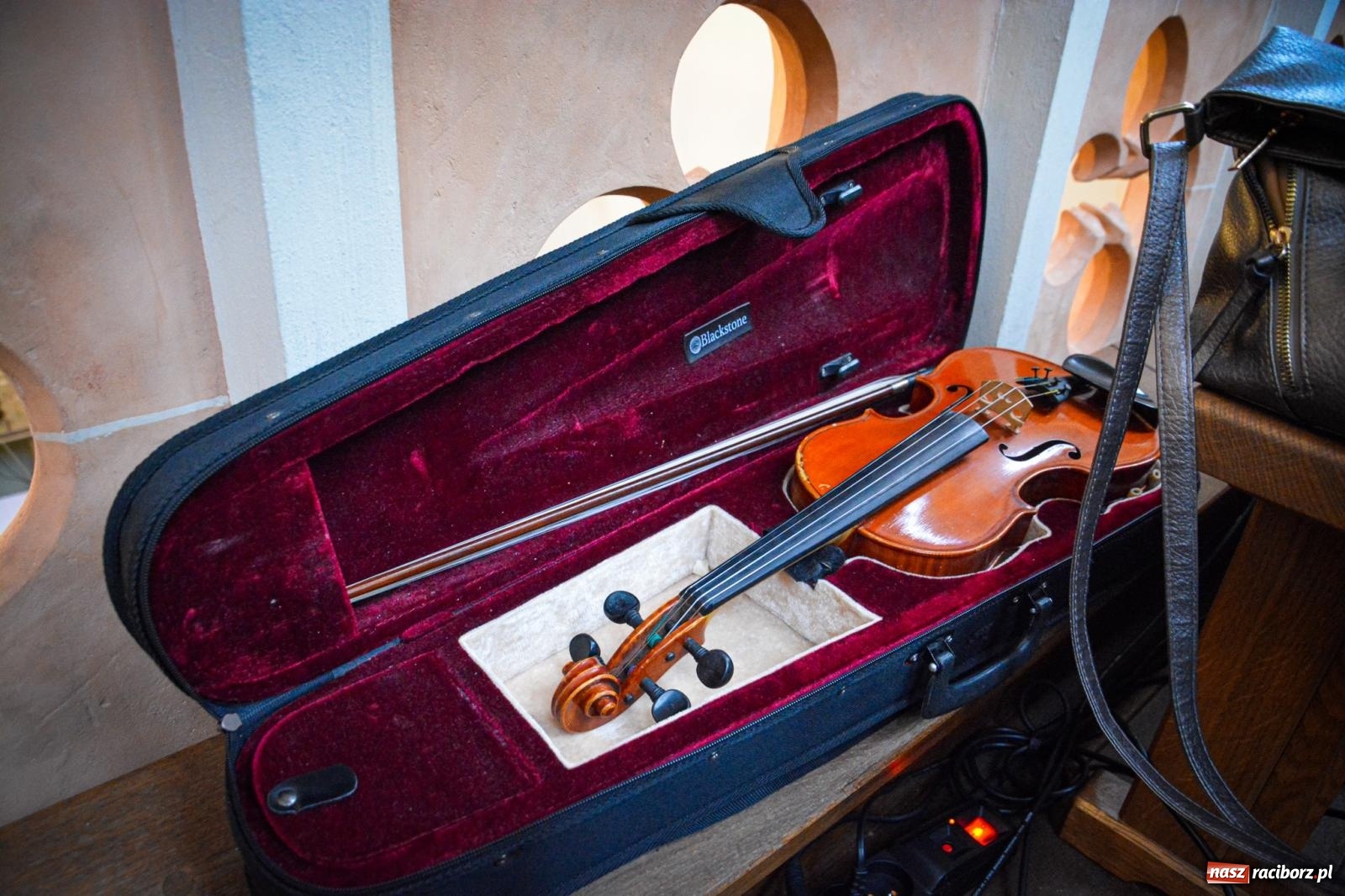 Zdjęcie w galerii na portalu naszraciborz.pl: Leśnicza i łowiecka brać na Mszy św. w kaplicy zamkowej w Raciborzu [FOTO i WIDEO] wiadomości z regionu