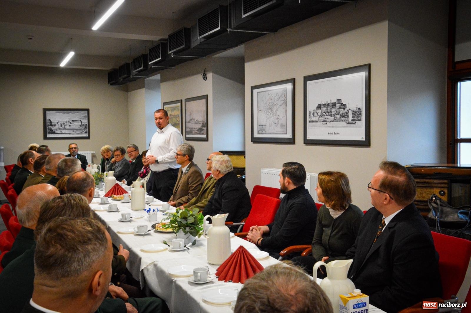 Zdjęcie w galerii na portalu naszraciborz.pl: Leśnicza i łowiecka brać na Mszy św. w kaplicy zamkowej w Raciborzu [FOTO i WIDEO] wiadomości z regionu