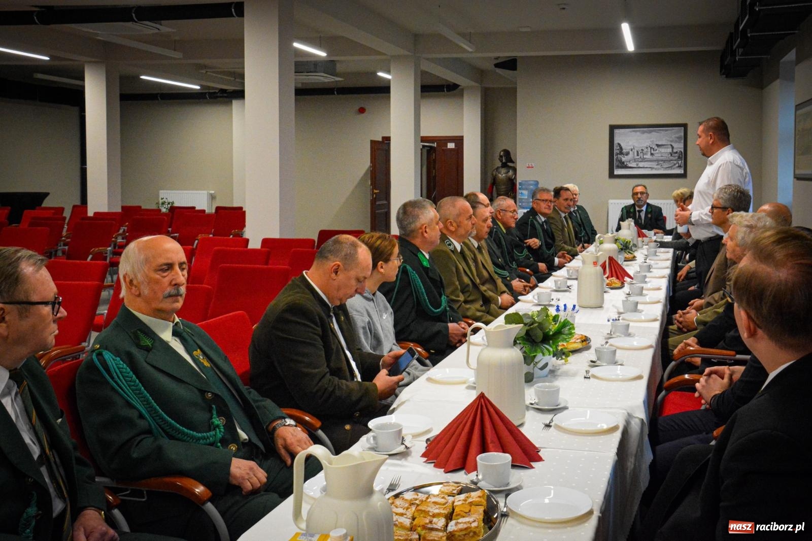 Zdjęcie w galerii na portalu naszraciborz.pl: Leśnicza i łowiecka brać na Mszy św. w kaplicy zamkowej w Raciborzu [FOTO i WIDEO] wiadomości z regionu