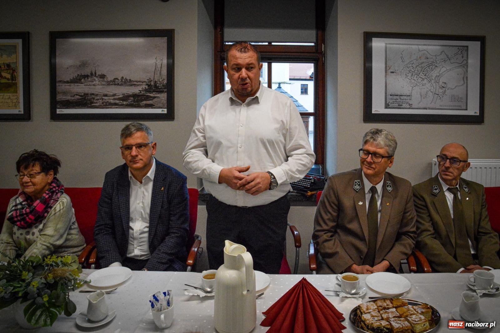 Zdjęcie w galerii na portalu naszraciborz.pl: Leśnicza i łowiecka brać na Mszy św. w kaplicy zamkowej w Raciborzu [FOTO i WIDEO] wiadomości z regionu