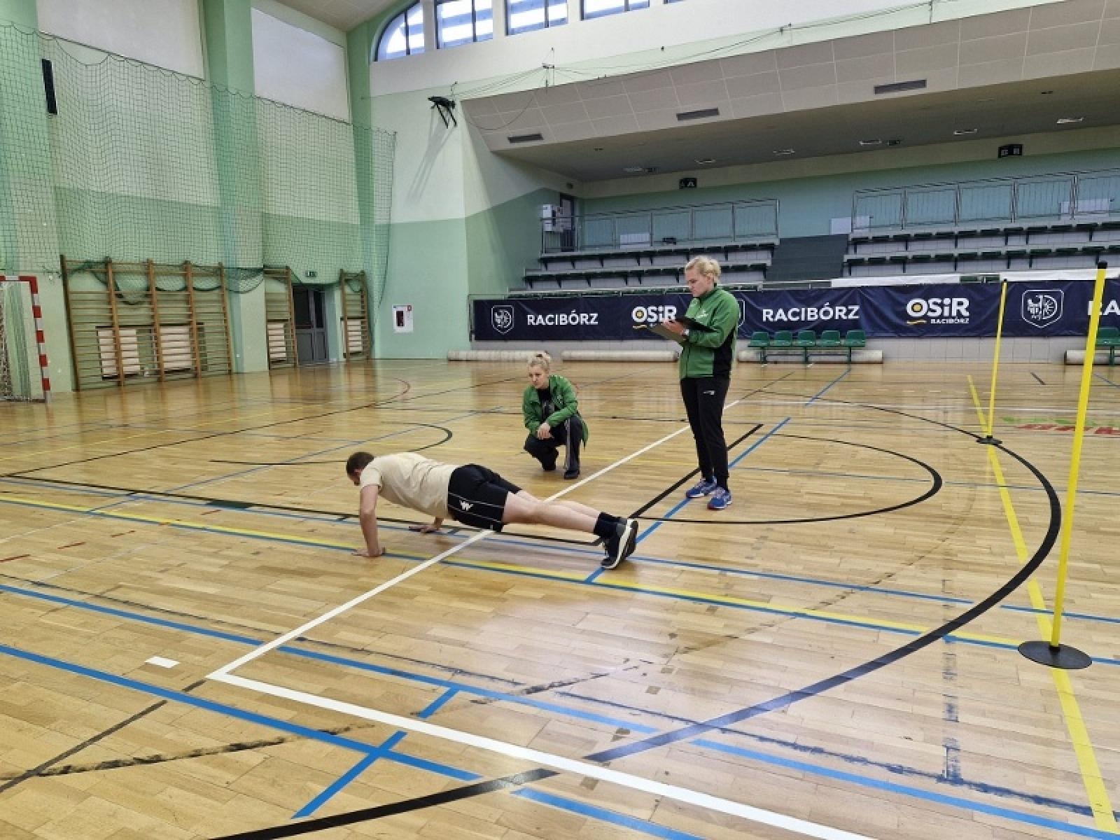 Zdjęcie w galerii na portalu naszraciborz.pl: Śląska Straż Graniczna z Raciborza czeka na kandydatów do służby wiadomości z regionu