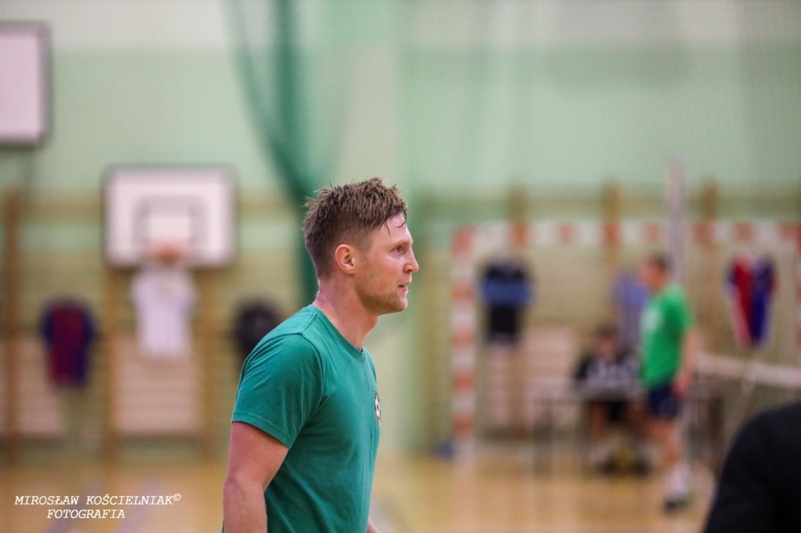 Zdjęcie w galerii na portalu naszraciborz.pl: Zacięta rywalizacja w IV edycji Turnieju Siatkonogi. Kamil Duda i Farid Ali triumfują wiadomości z regionu