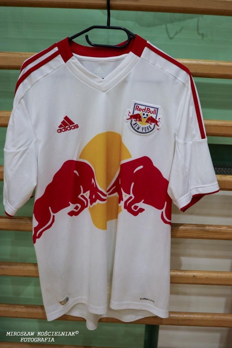 Zdjęcie w galerii na portalu naszraciborz.pl: Zacięta rywalizacja w IV edycji Turnieju Siatkonogi. Kamil Duda i Farid Ali triumfują wiadomości z regionu