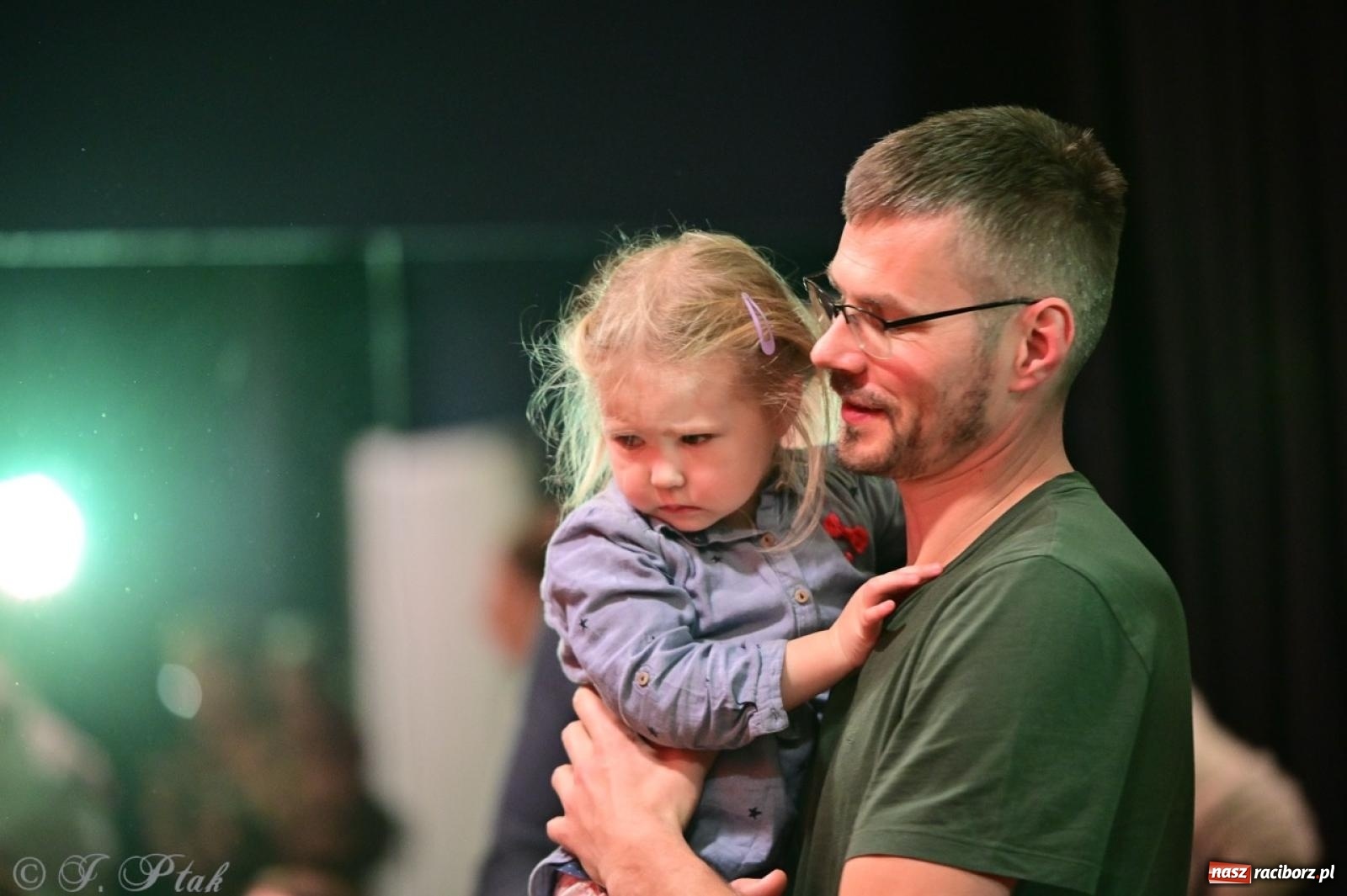 Zdjęcie w galerii na portalu naszraciborz.pl: Maluchy w krainie dźwięków. Muzyczna podróż z Trzema Prosiaczkami za nami! wiadomości z regionu