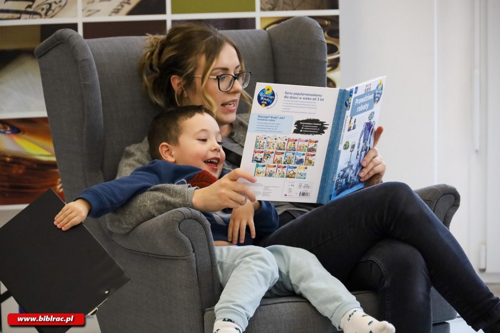 Zdjęcie w galerii na portalu naszraciborz.pl: O mądrych książkach dla dzieci w Klubie Ojca wiadomości z regionu