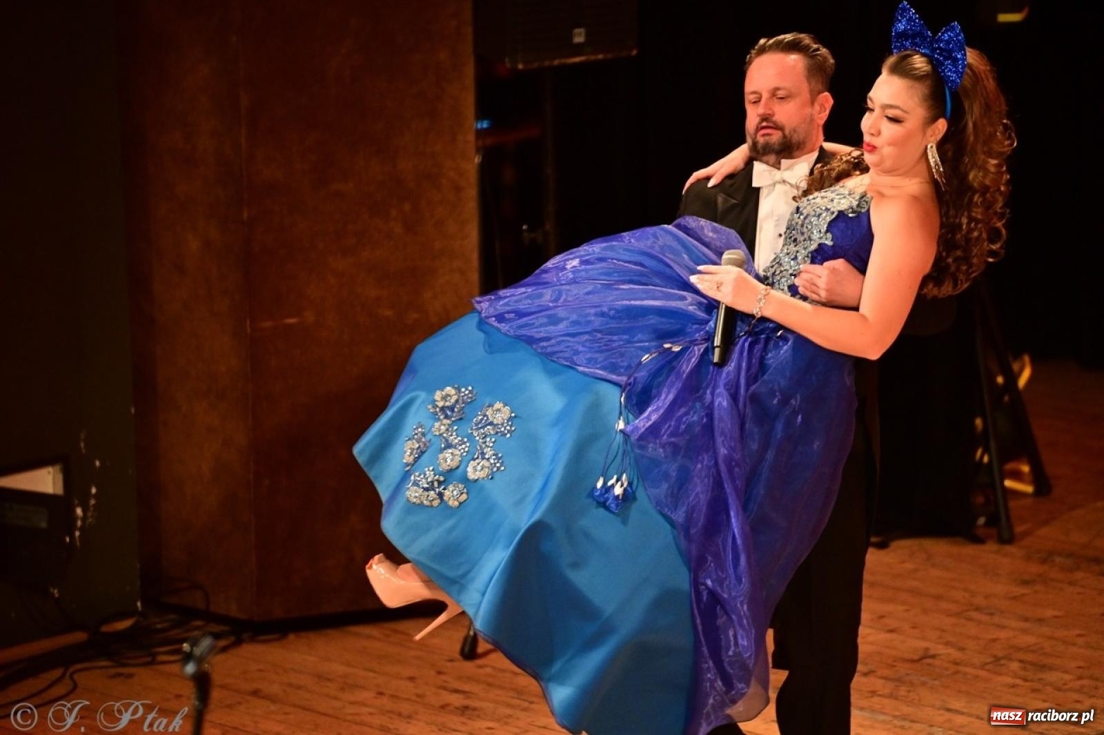 Zdjęcie w galerii na portalu naszraciborz.pl: Wielka gala operetkowa: Johann Strauss i przyjaciele zachwycili Racibórz wiadomości z regionu