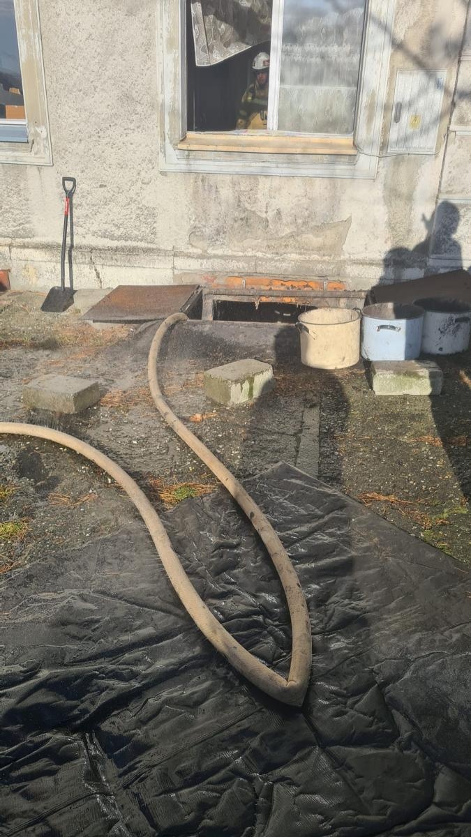 Zdjęcie w galerii na portalu naszraciborz.pl: Pożar piwnicy w Borucinie wiadomości z regionu