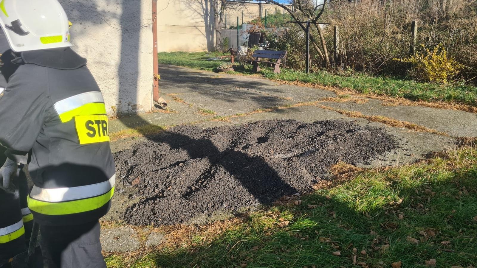 Zdjęcie w galerii na portalu naszraciborz.pl: Pożar piwnicy w Borucinie wiadomości z regionu