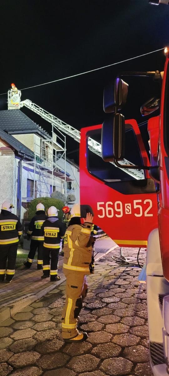 Zdjęcie w galerii na portalu naszraciborz.pl: Raport 998. Plama na jezdni i fałszywy alarm z Kornic wiadomości z regionu