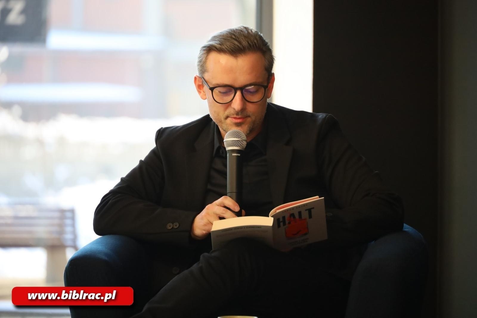 Zdjęcie w galerii na portalu naszraciborz.pl: Jakub Zając pierwszym gościem Stacji Młodych wiadomości z regionu