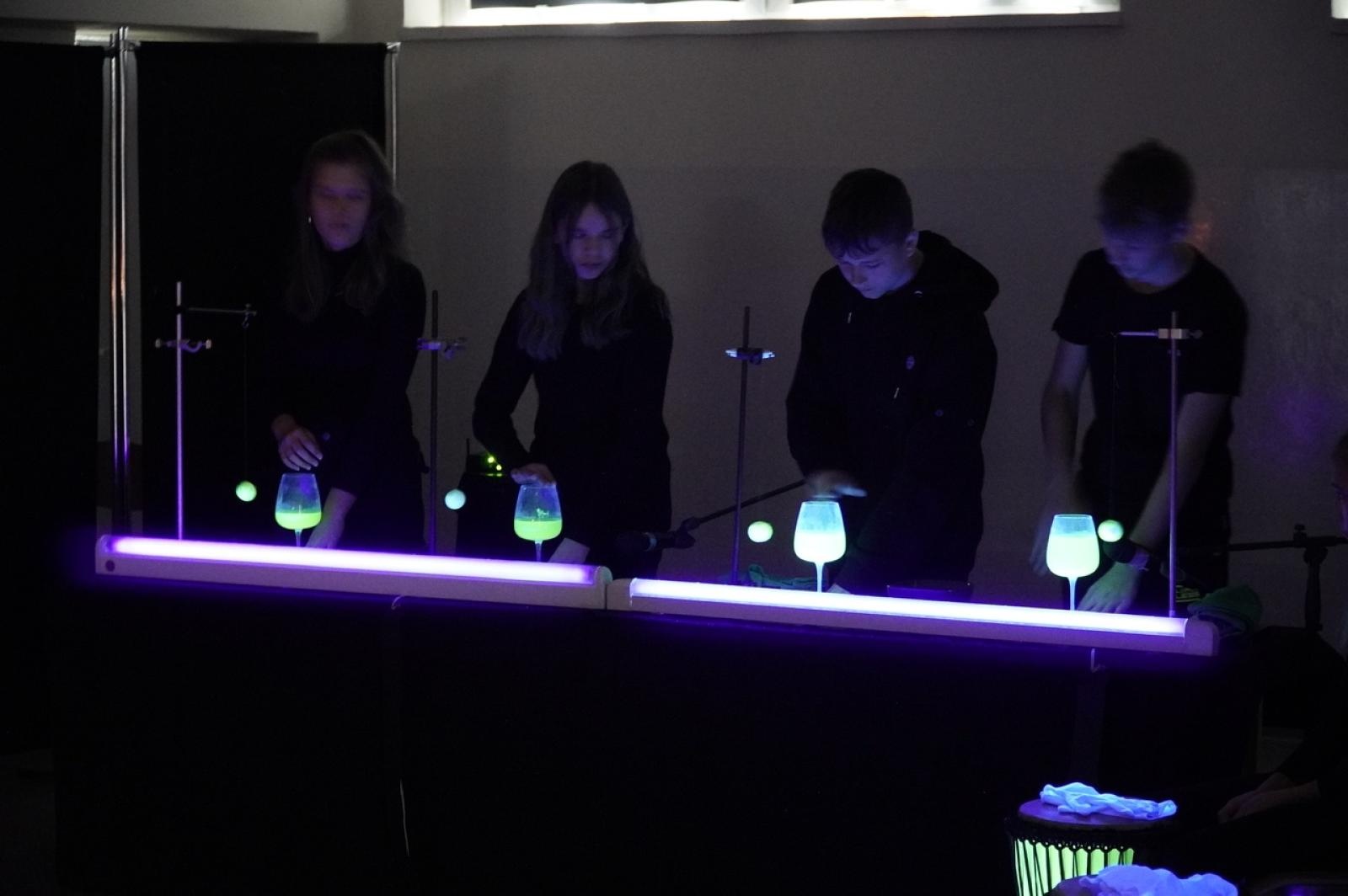 Zdjęcie w galerii na portalu naszraciborz.pl: Otwarcie Zielonej Pracowni w SP 1. Zielona wyspa Ostróg wiadomości z regionu