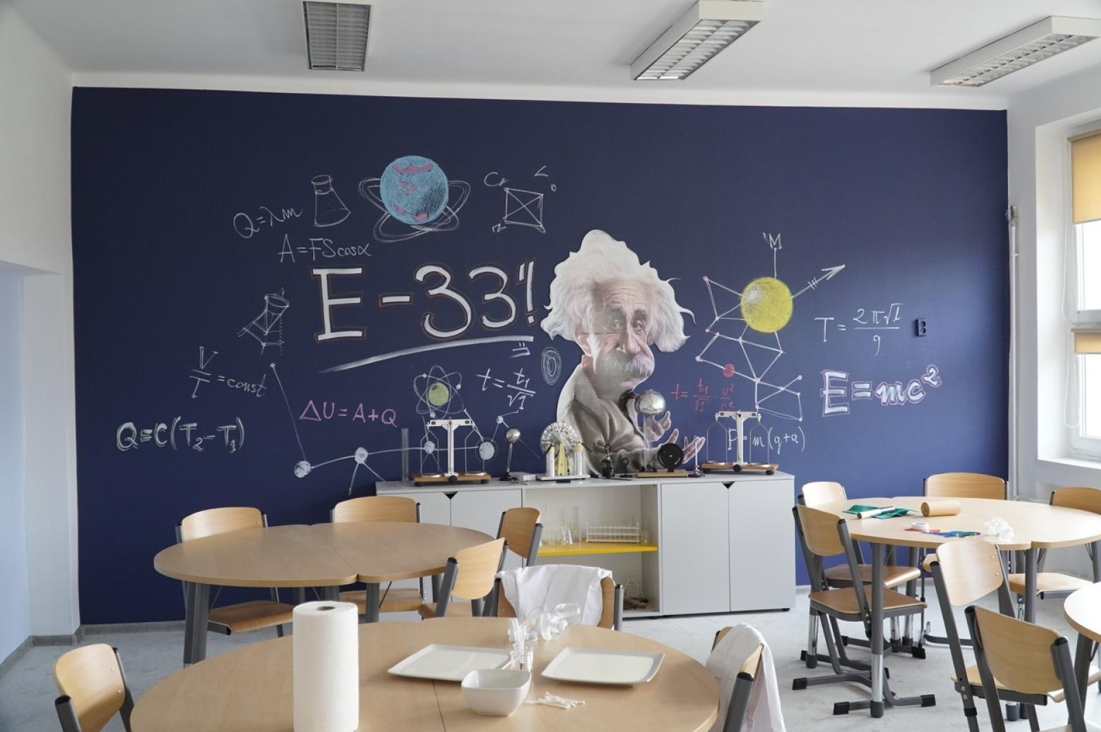 Zdjęcie w galerii na portalu naszraciborz.pl: Otwarcie Zielonej Pracowni w SP 1. Zielona wyspa Ostróg wiadomości z regionu