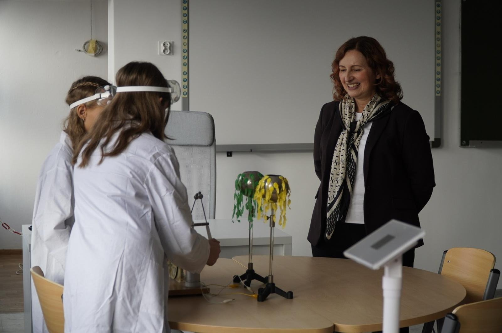 Zdjęcie w galerii na portalu naszraciborz.pl: Otwarcie Zielonej Pracowni w SP 1. Zielona wyspa Ostróg wiadomości z regionu