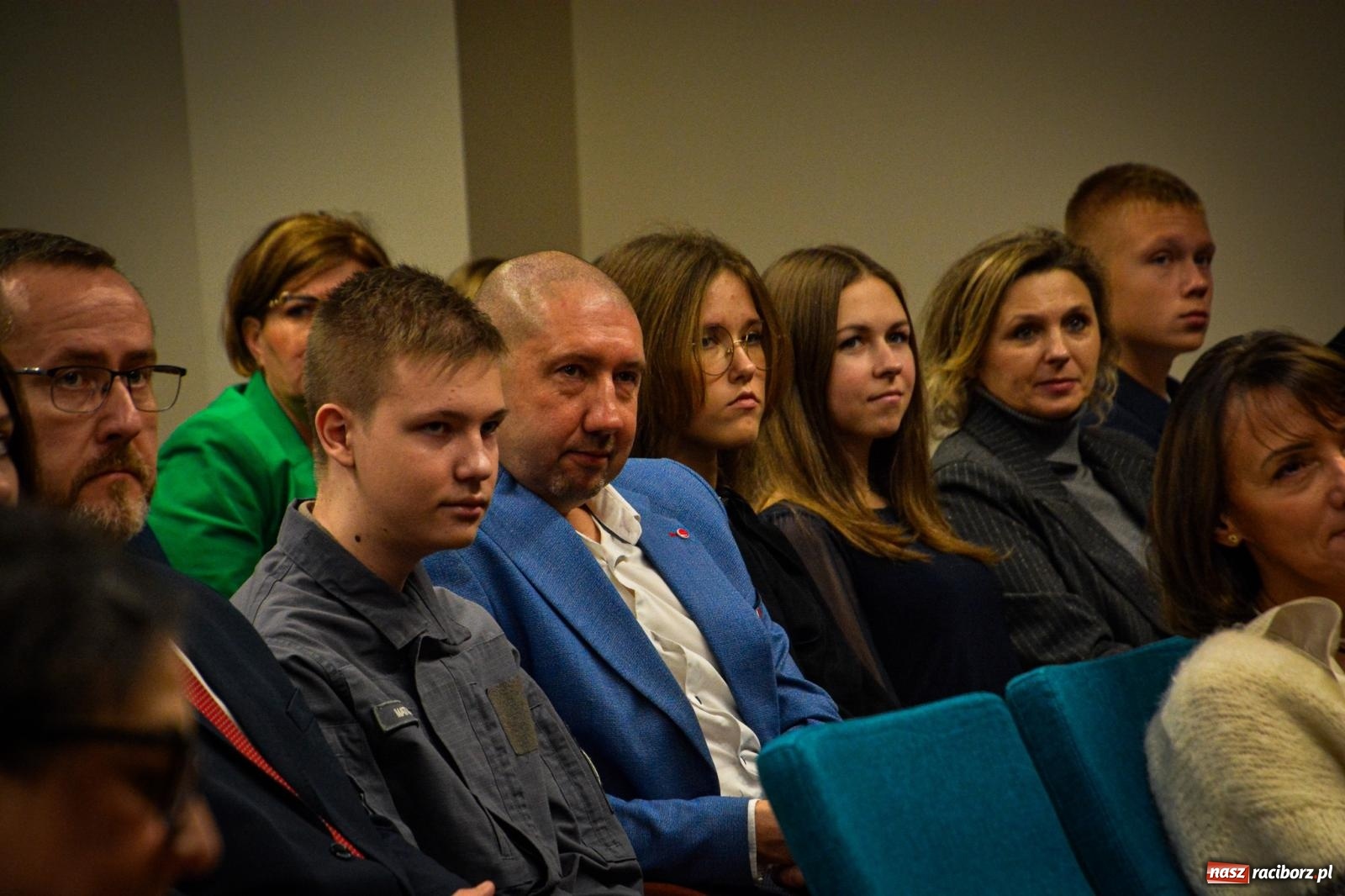 Zdjęcie w galerii na portalu naszraciborz.pl: Stypendyści premiera odebrali w Raciborzu dyplomy wiadomości z regionu