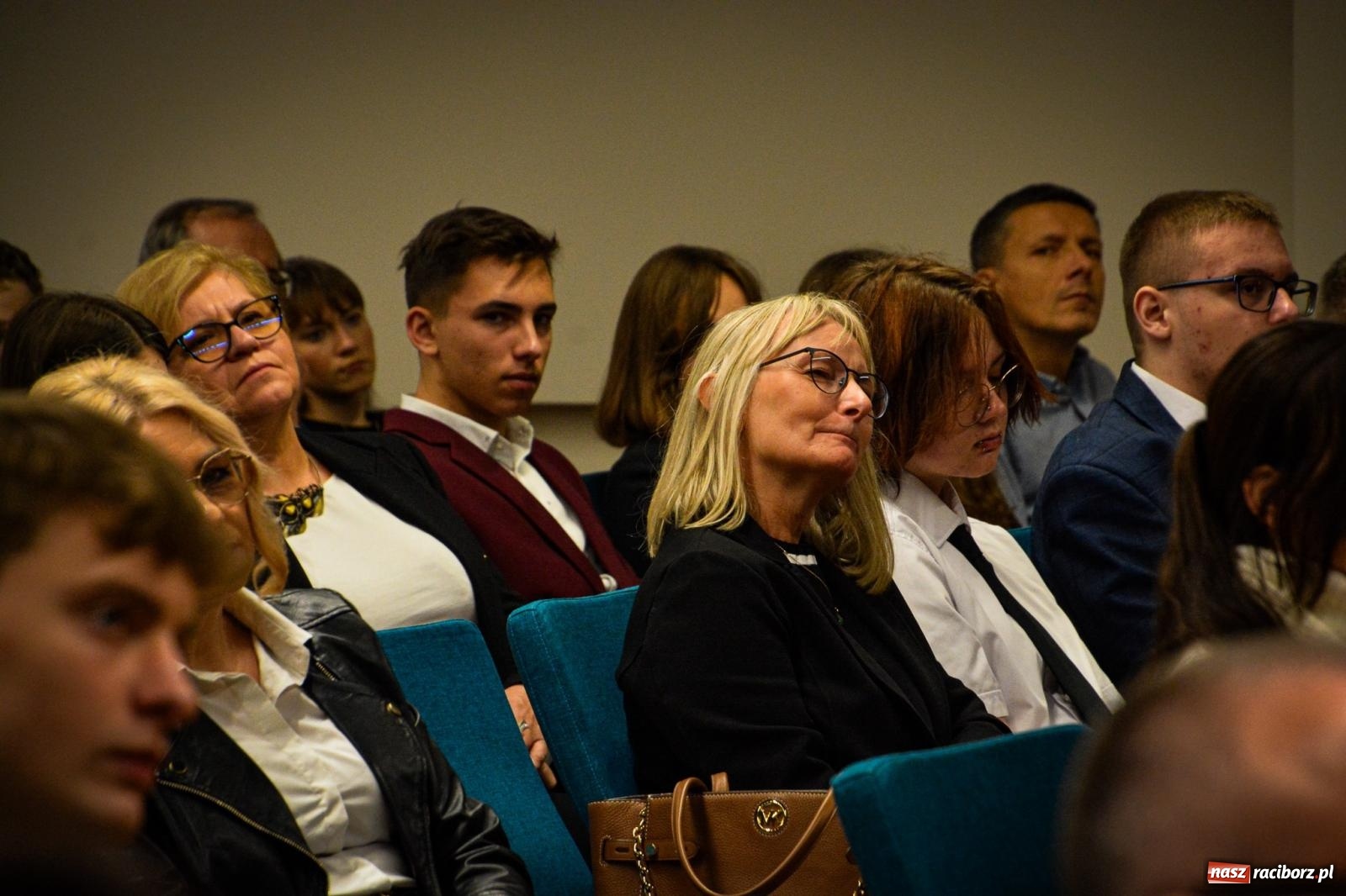 Zdjęcie w galerii na portalu naszraciborz.pl: Stypendyści premiera odebrali w Raciborzu dyplomy wiadomości z regionu