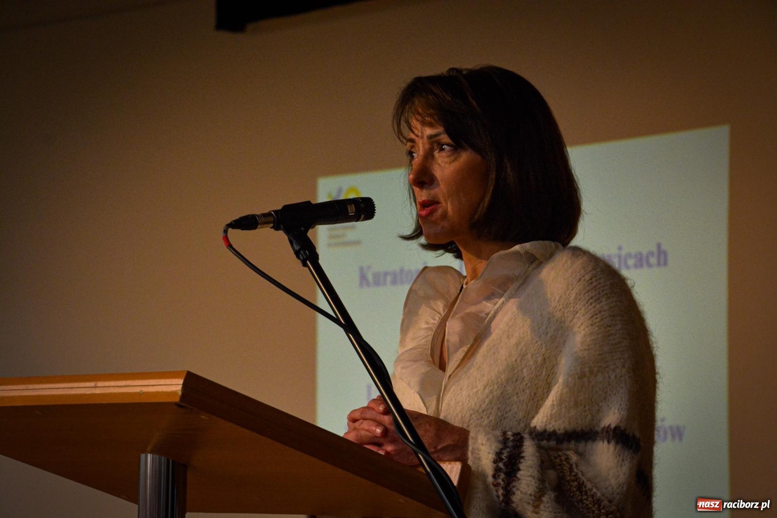 Zdjęcie w galerii na portalu naszraciborz.pl: Stypendyści premiera odebrali w Raciborzu dyplomy wiadomości z regionu