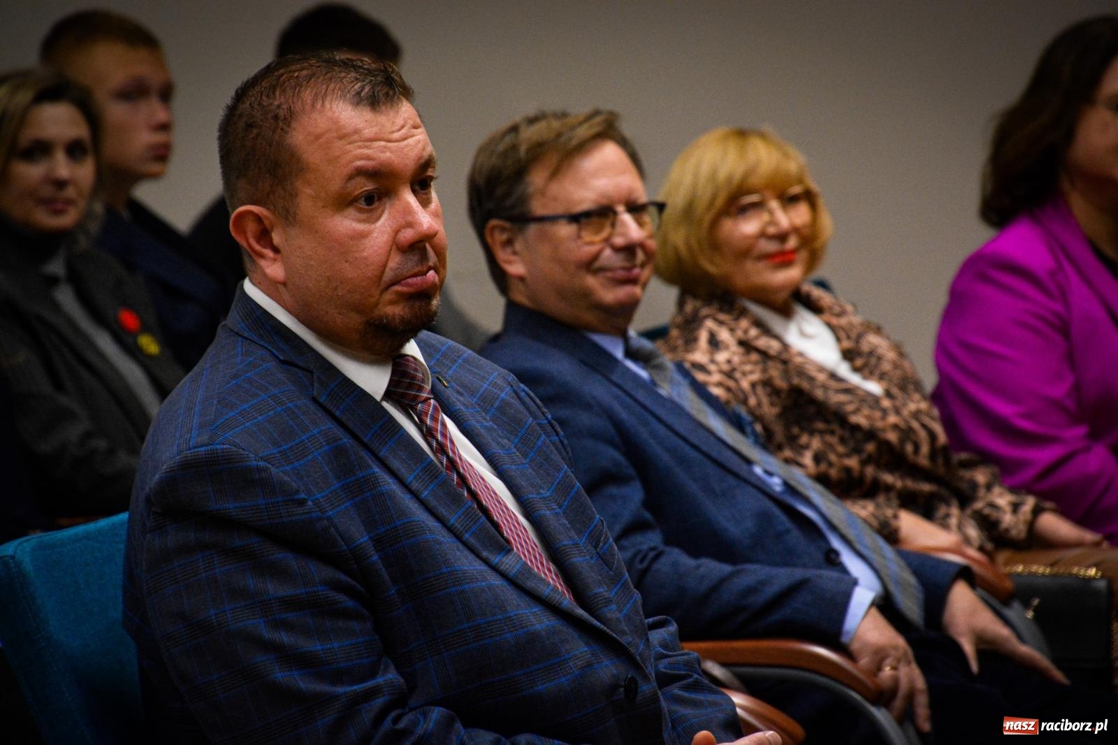 Zdjęcie w galerii na portalu naszraciborz.pl: Stypendyści premiera odebrali w Raciborzu dyplomy wiadomości z regionu