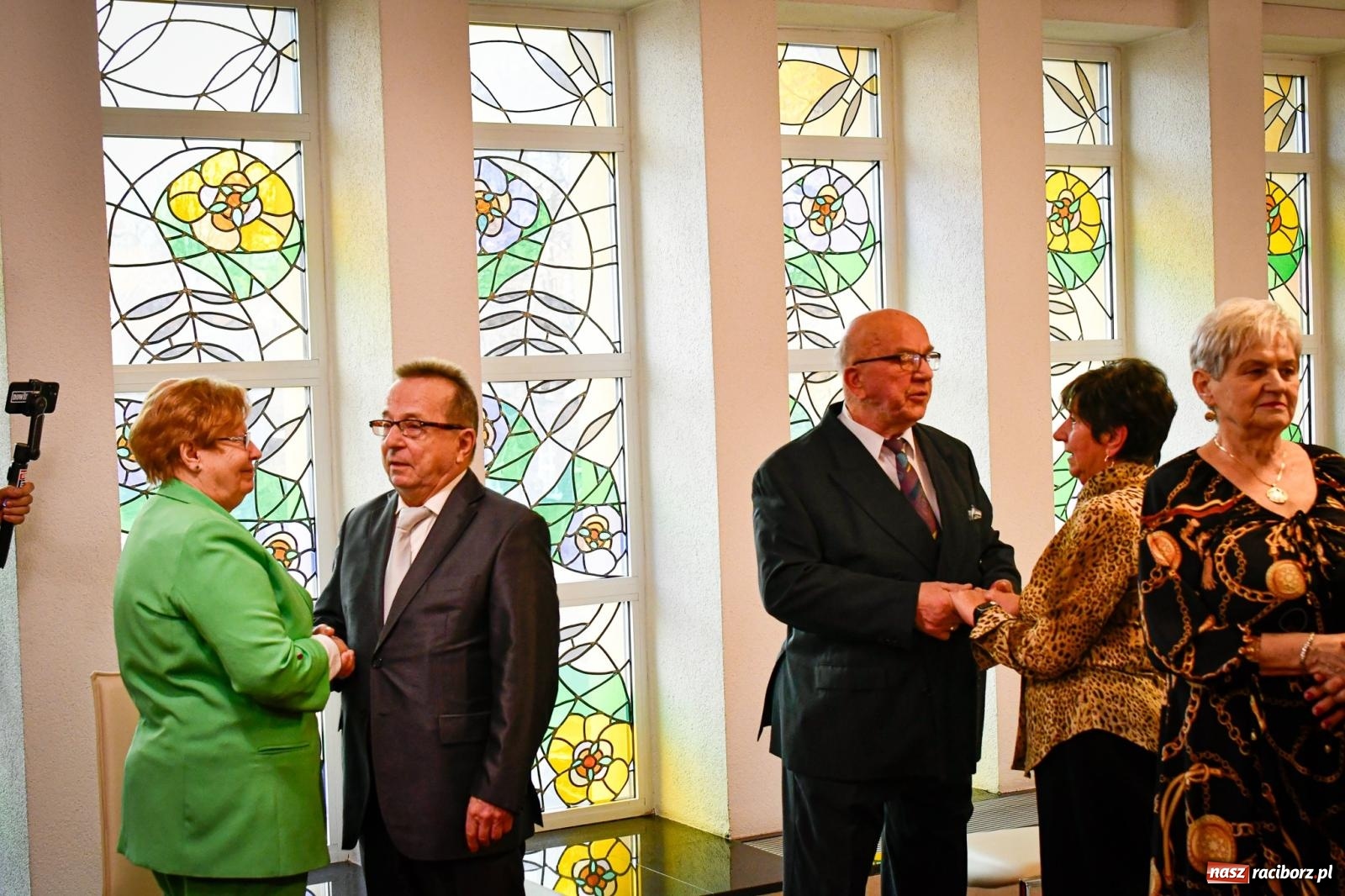 Zdjęcie w galerii na portalu naszraciborz.pl: Złote gody w raciborskim USC [FOTO i WIDEO] wiadomości z regionu