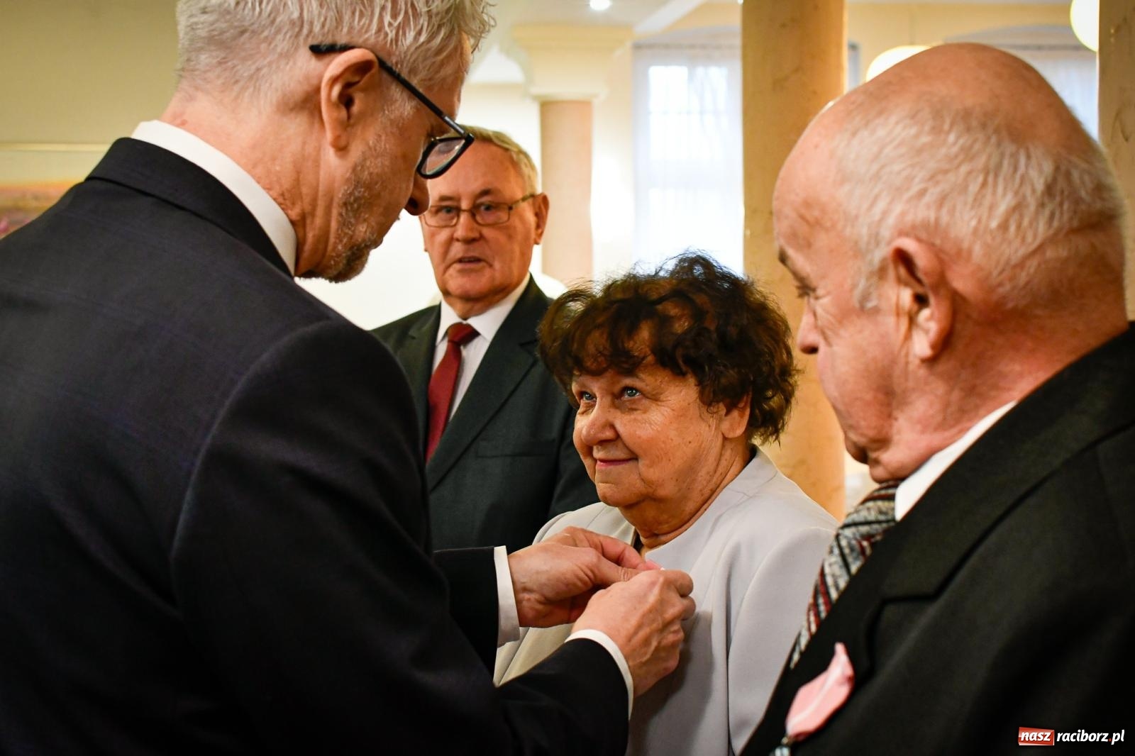 Zdjęcie w galerii na portalu naszraciborz.pl: Złote gody w raciborskim USC [FOTO i WIDEO] wiadomości z regionu