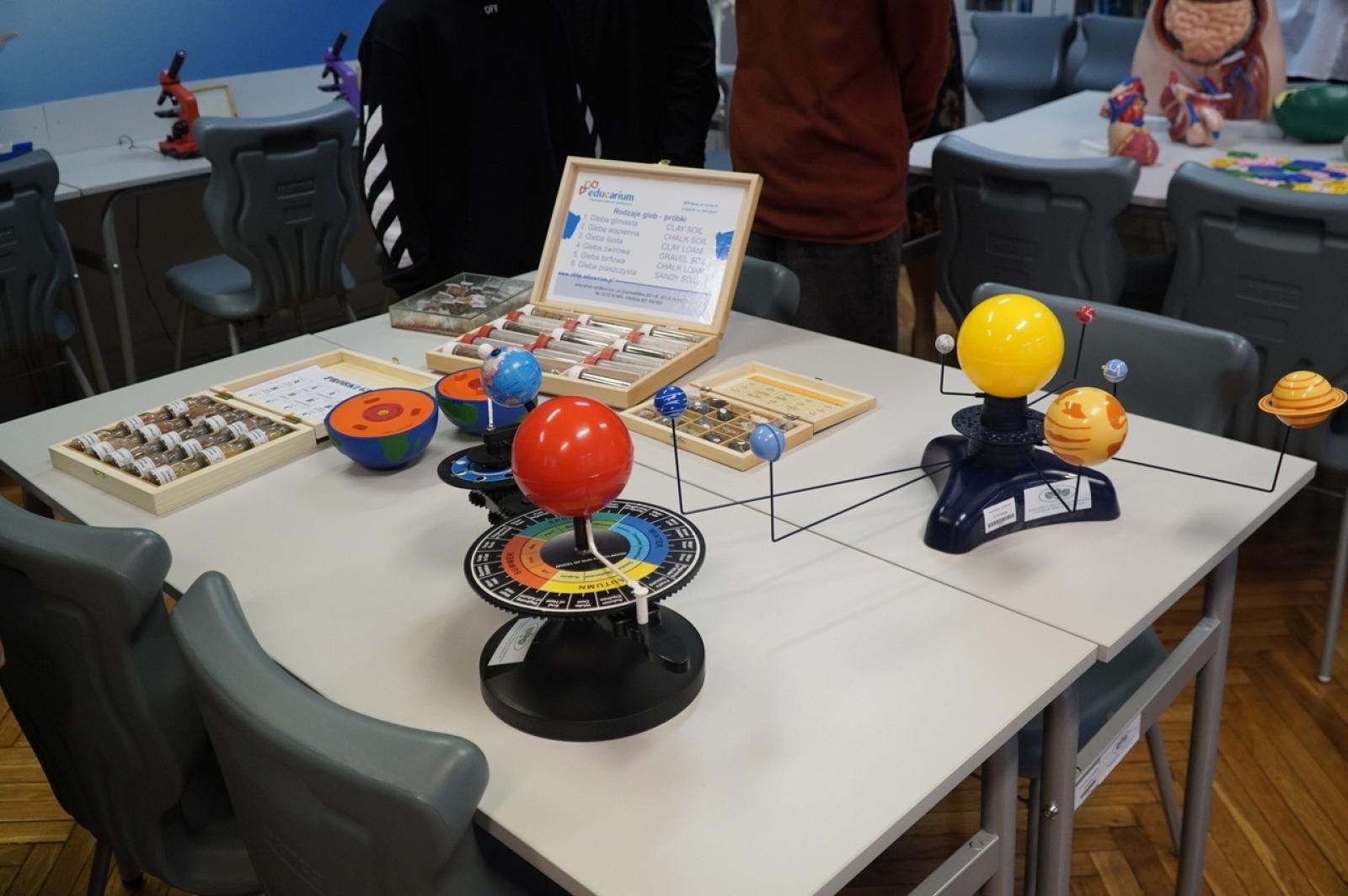 Zdjęcie w galerii na portalu naszraciborz.pl: Świat wokół nas - Zielona Pracownia w SP 13 już otwarta wiadomości z regionu