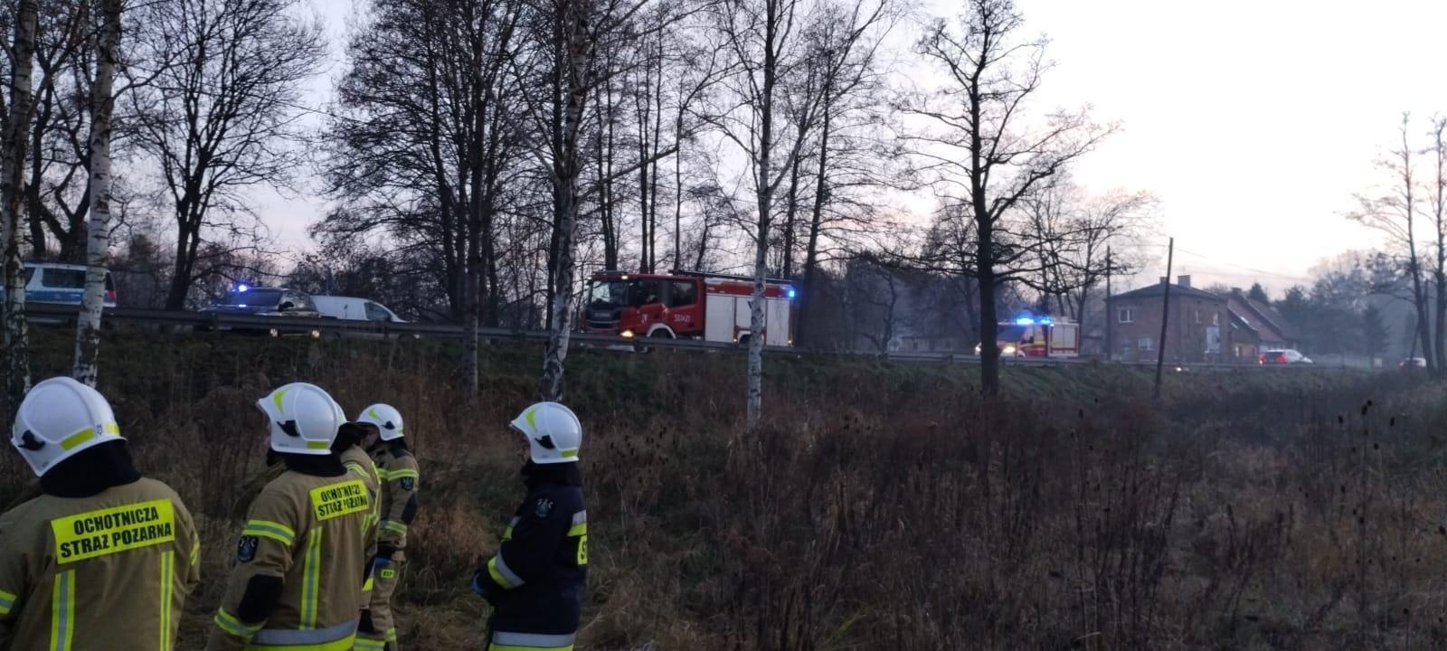 Zdjęcie w galerii na portalu naszraciborz.pl: Pijacki rajd w Rzuchowie zakończony dachowaniem [FOTO] wiadomości z regionu