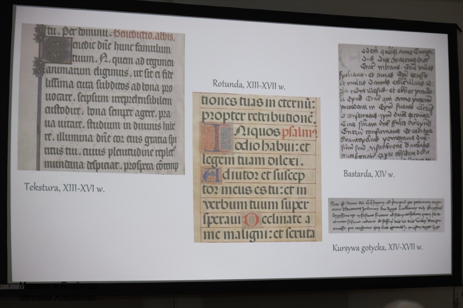 Zdjęcie w galerii na portalu naszraciborz.pl: Rękopisy jako świadkowie historii. Pokaz w Muzeum wiadomości z regionu