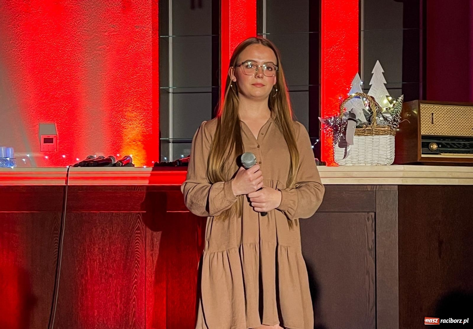 Zdjęcie w galerii na portalu naszraciborz.pl: Jesienne śpiewanie Mirażu w piwnicy zamkowej Słodowni [FOTO i WIDEO] wiadomości z regionu