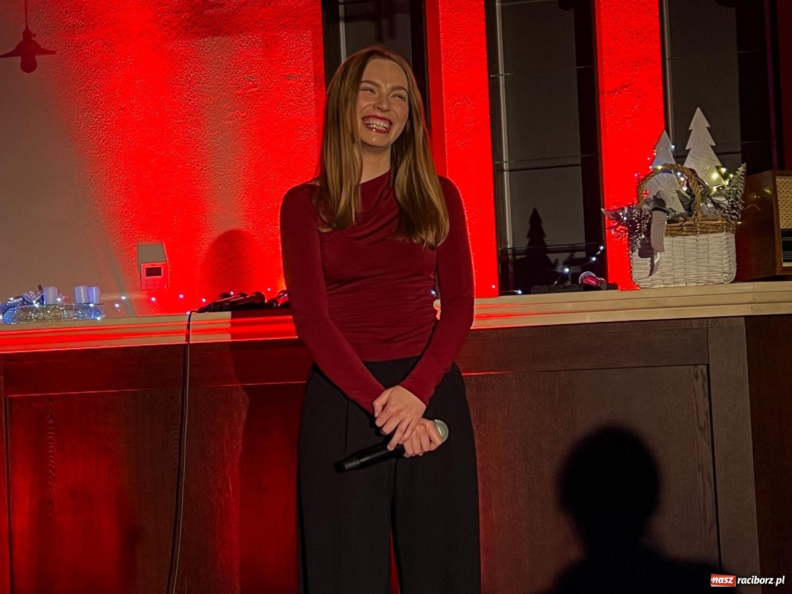 Zdjęcie w galerii na portalu naszraciborz.pl: Jesienne śpiewanie Mirażu w piwnicy zamkowej Słodowni [FOTO i WIDEO] wiadomości z regionu