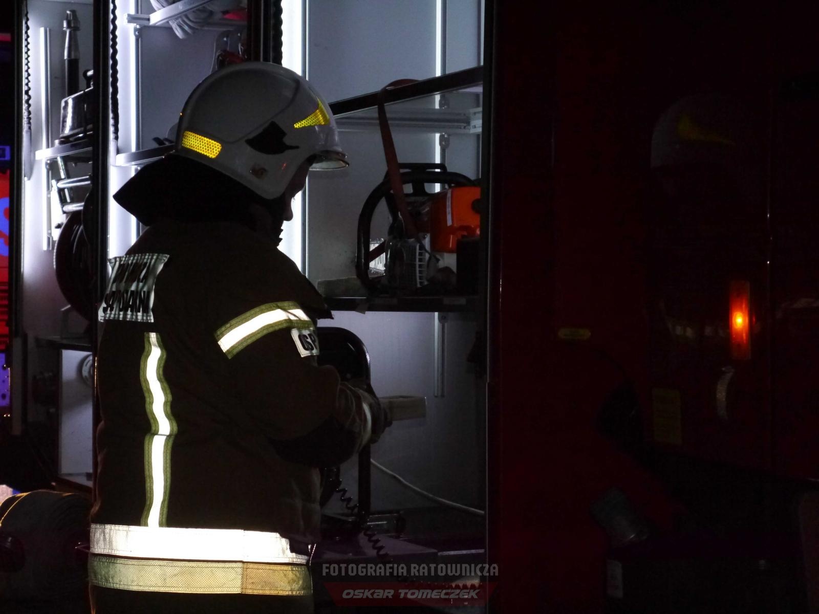 Zdjęcie w galerii na portalu naszraciborz.pl: Strażacka akcja przy Sadowej w Nędzy [FOTO] wiadomości z regionu