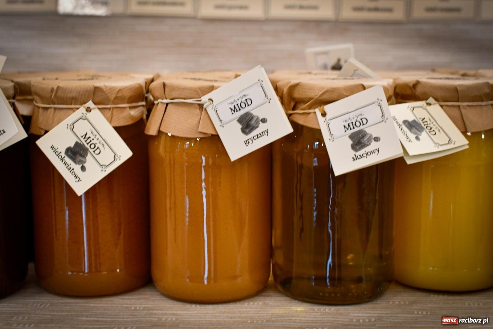 Zdjęcie w galerii na portalu naszraciborz.pl: Ruszył Adwentowy Jarmark w Starym Opactwie w Rudach – zaproszenie na magiczny czas świąt wiadomości z regionu