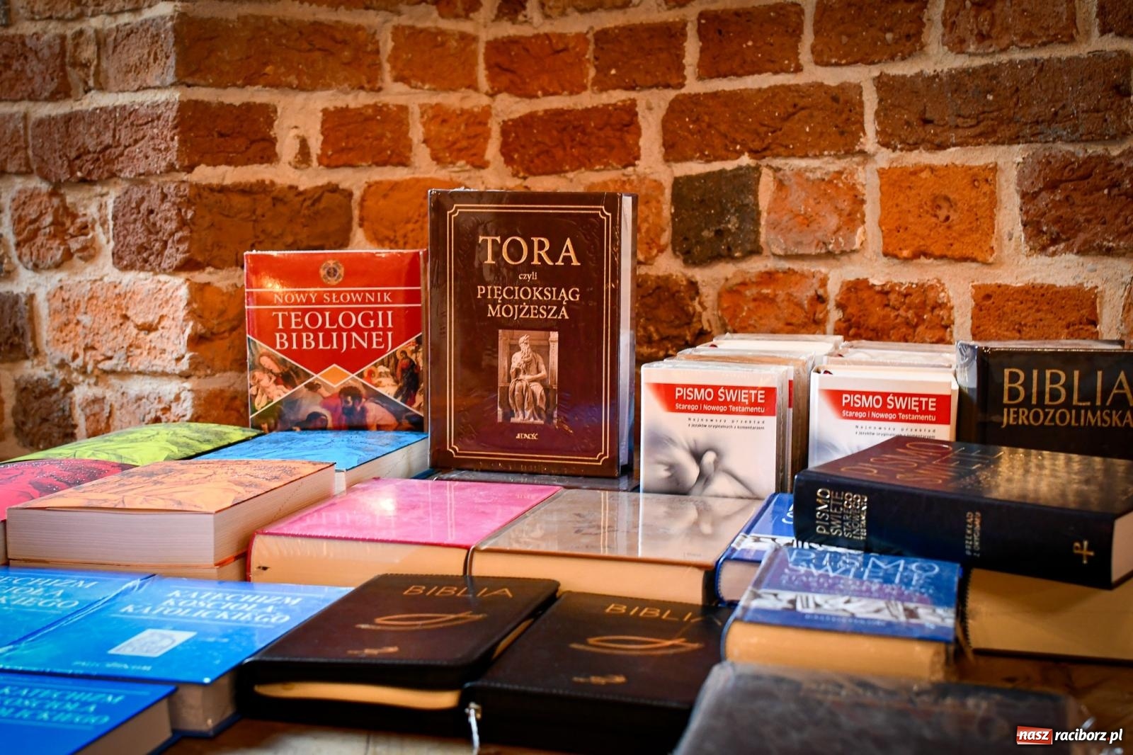 Zdjęcie w galerii na portalu naszraciborz.pl: Ruszył Adwentowy Jarmark w Starym Opactwie w Rudach – zaproszenie na magiczny czas świąt wiadomości z regionu