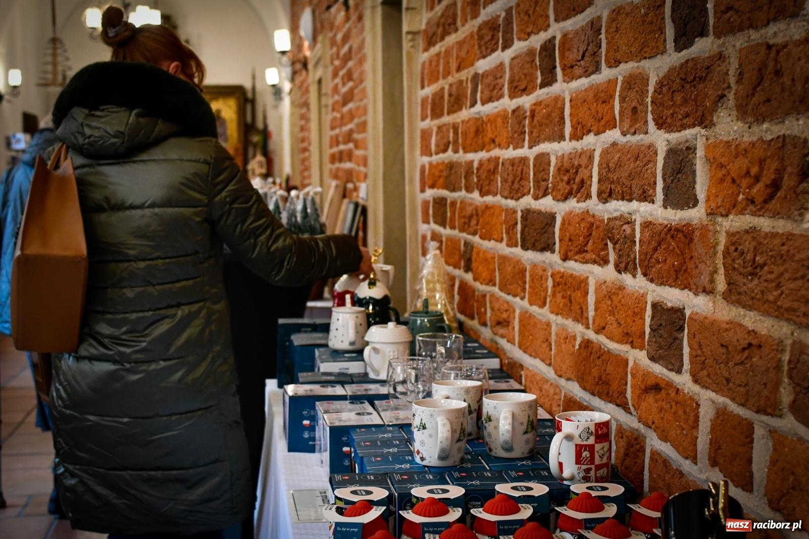 Zdjęcie w galerii na portalu naszraciborz.pl: Ruszył Adwentowy Jarmark w Starym Opactwie w Rudach – zaproszenie na magiczny czas świąt wiadomości z regionu