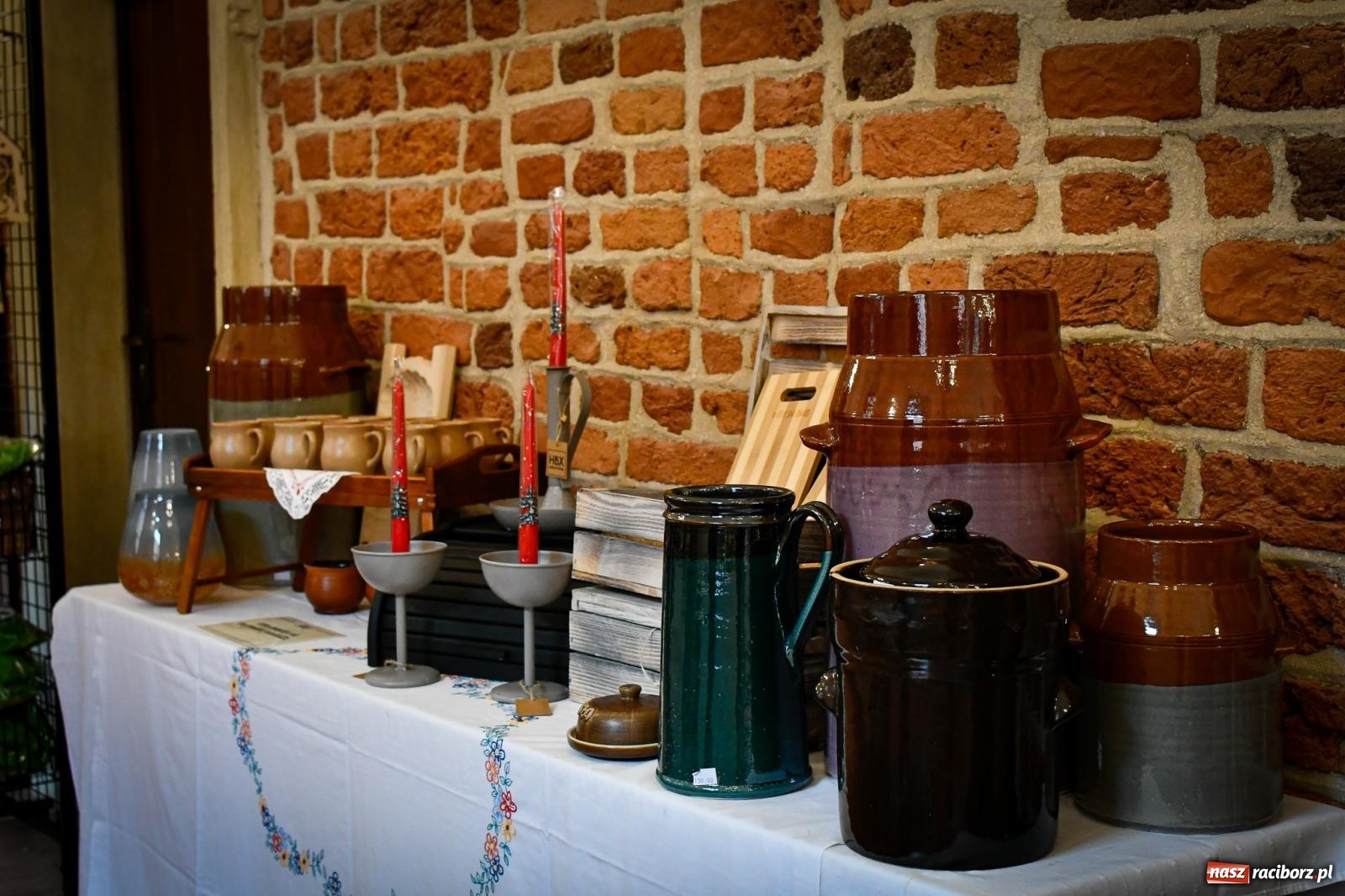 Zdjęcie w galerii na portalu naszraciborz.pl: Ruszył Adwentowy Jarmark w Starym Opactwie w Rudach – zaproszenie na magiczny czas świąt wiadomości z regionu