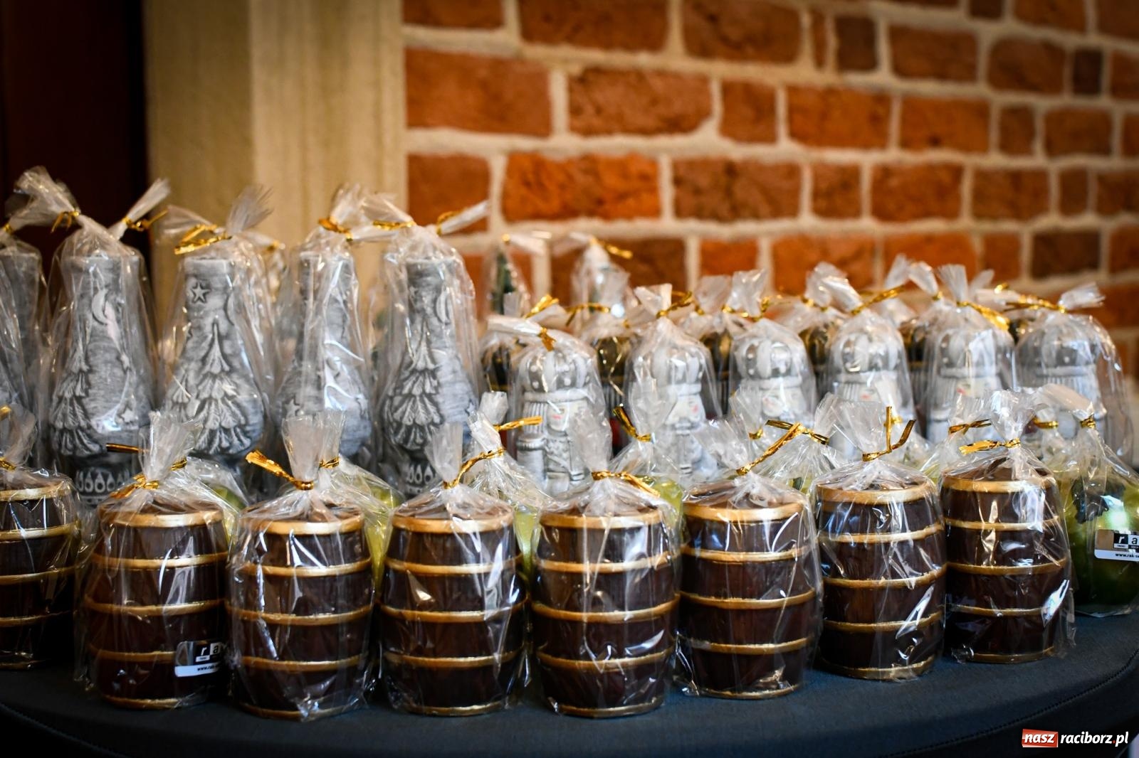 Zdjęcie w galerii na portalu naszraciborz.pl: Ruszył Adwentowy Jarmark w Starym Opactwie w Rudach – zaproszenie na magiczny czas świąt wiadomości z regionu