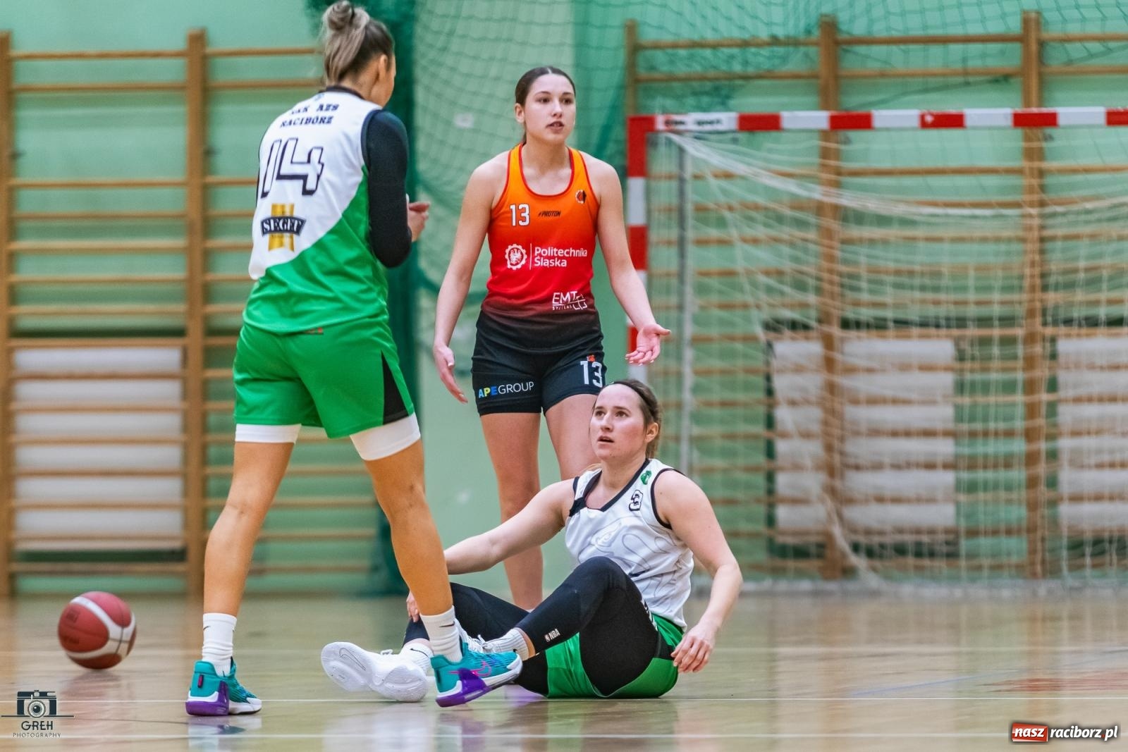 Zdjęcie w galerii na portalu naszraciborz.pl: Na zawale, albo wcale. Kolejna wygrana RKK AZS Racibórz [FOTO i WIDEO] wiadomości z regionu