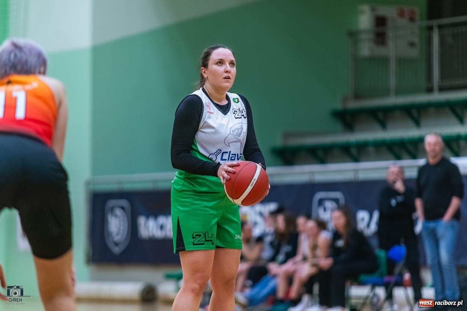 Zdjęcie w galerii na portalu naszraciborz.pl: Na zawale, albo wcale. Kolejna wygrana RKK AZS Racibórz [FOTO i WIDEO] wiadomości z regionu