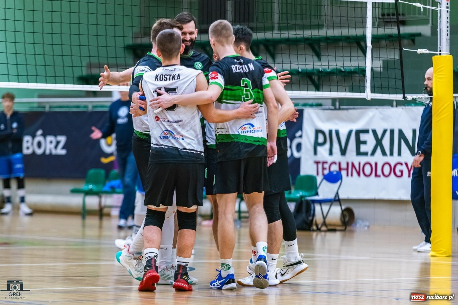 Zdjęcie w galerii na portalu naszraciborz.pl: Wyrównany bój w hali przy Łąkowej. KS Racibórz nadal na szczycie [FOTO i WIDEO] wiadomości z regionu