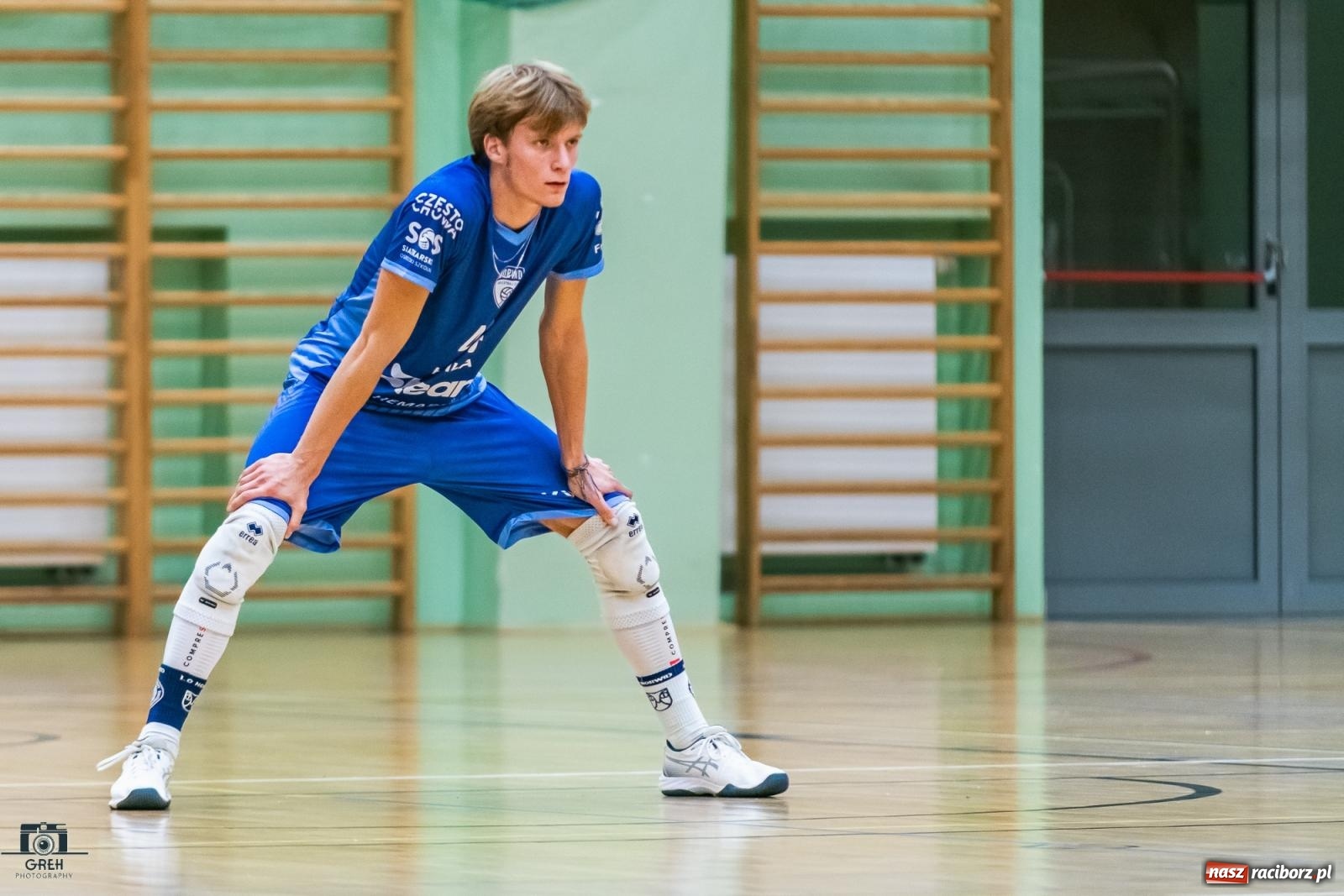 Zdjęcie w galerii na portalu naszraciborz.pl: Wyrównany bój w hali przy Łąkowej. KS Racibórz nadal na szczycie [FOTO i WIDEO] wiadomości z regionu