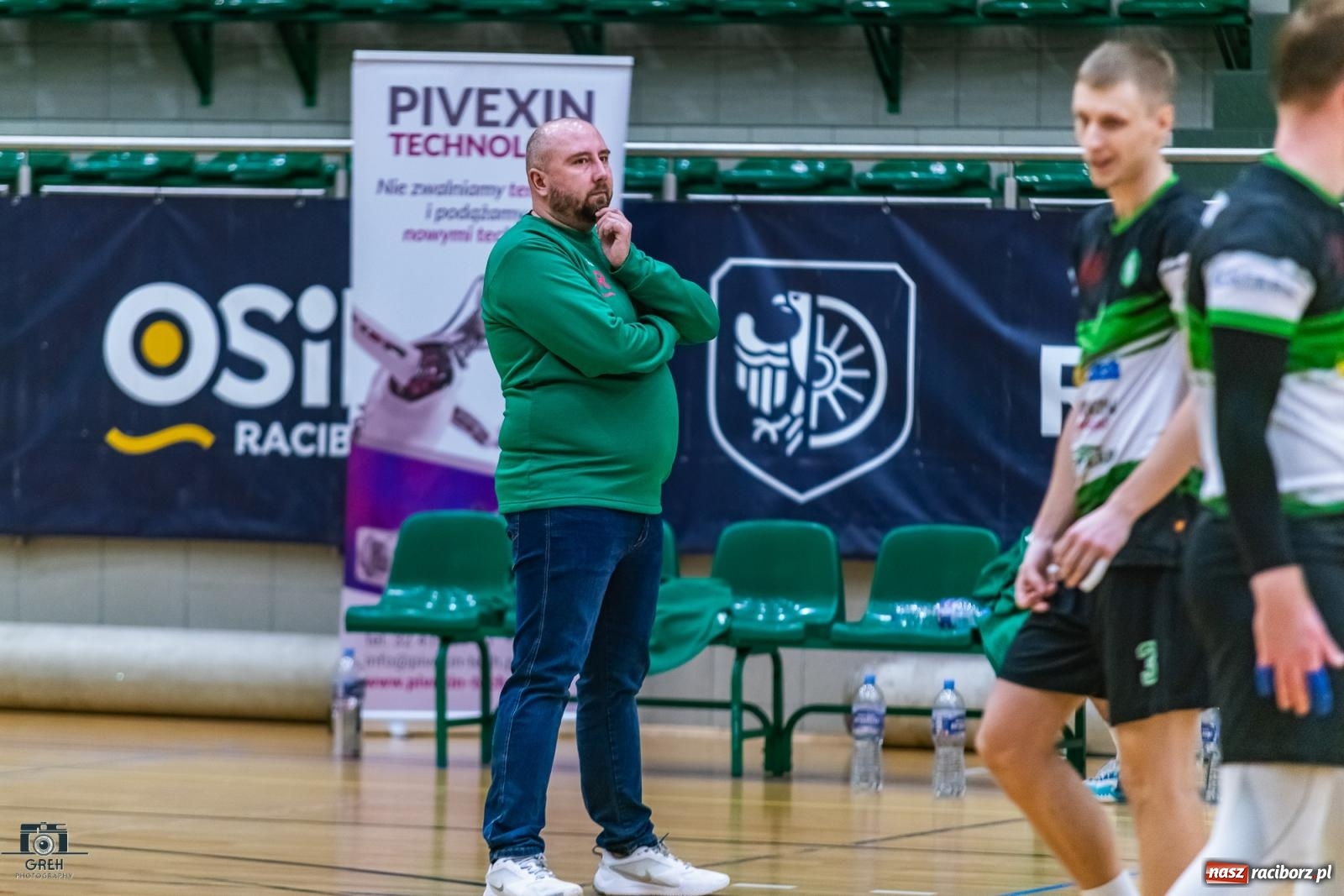 Zdjęcie w galerii na portalu naszraciborz.pl: Wyrównany bój w hali przy Łąkowej. KS Racibórz nadal na szczycie [FOTO i WIDEO] wiadomości z regionu