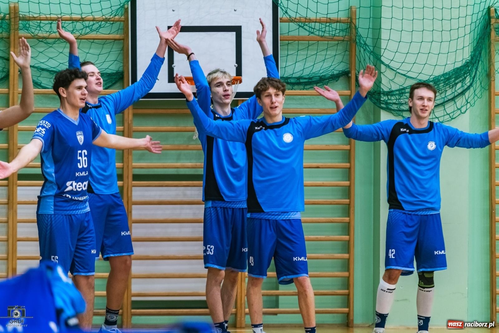 Zdjęcie w galerii na portalu naszraciborz.pl: Wyrównany bój w hali przy Łąkowej. KS Racibórz nadal na szczycie [FOTO i WIDEO] wiadomości z regionu