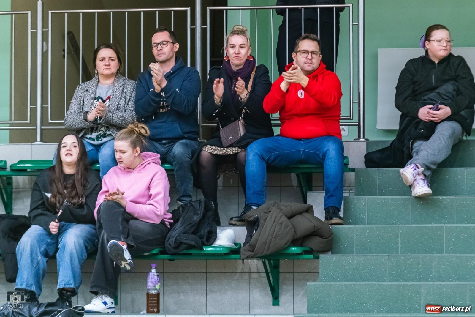 Zdjęcie w galerii na portalu naszraciborz.pl: Wyrównany bój w hali przy Łąkowej. KS Racibórz nadal na szczycie [FOTO i WIDEO] wiadomości z regionu