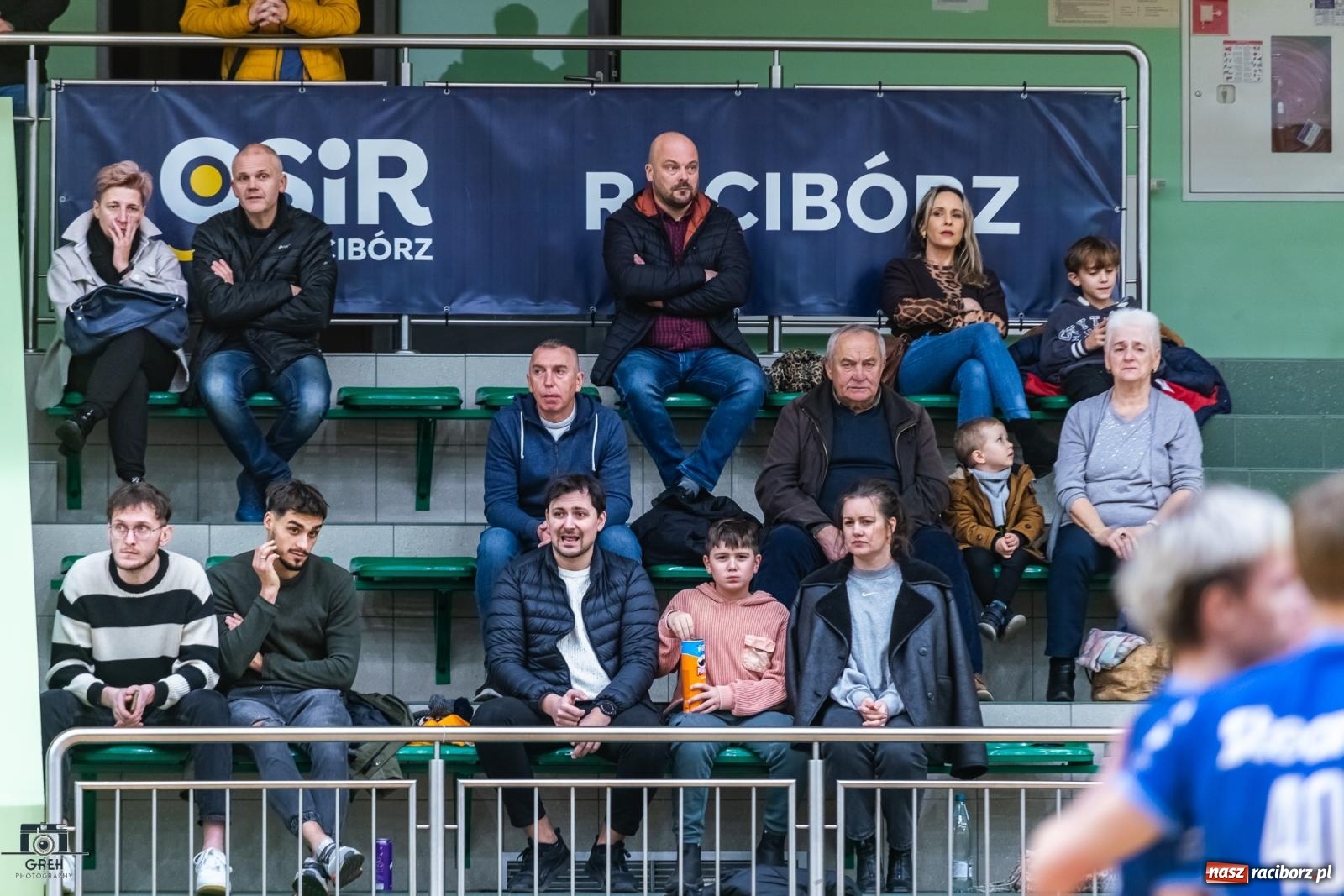 Zdjęcie w galerii na portalu naszraciborz.pl: Wyrównany bój w hali przy Łąkowej. KS Racibórz nadal na szczycie [FOTO i WIDEO] wiadomości z regionu